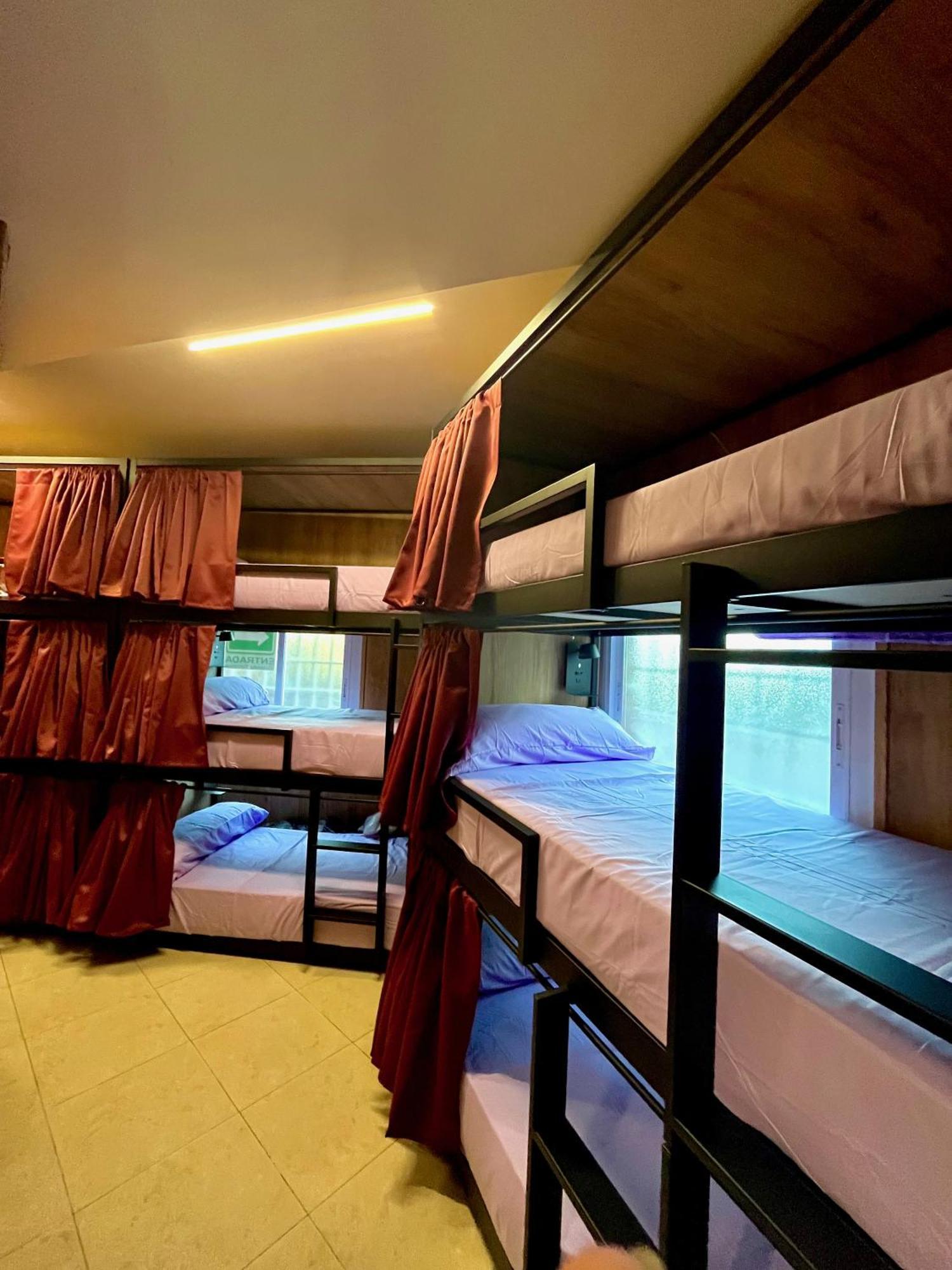 Hostel Vida Verde Madrid Buitenkant foto